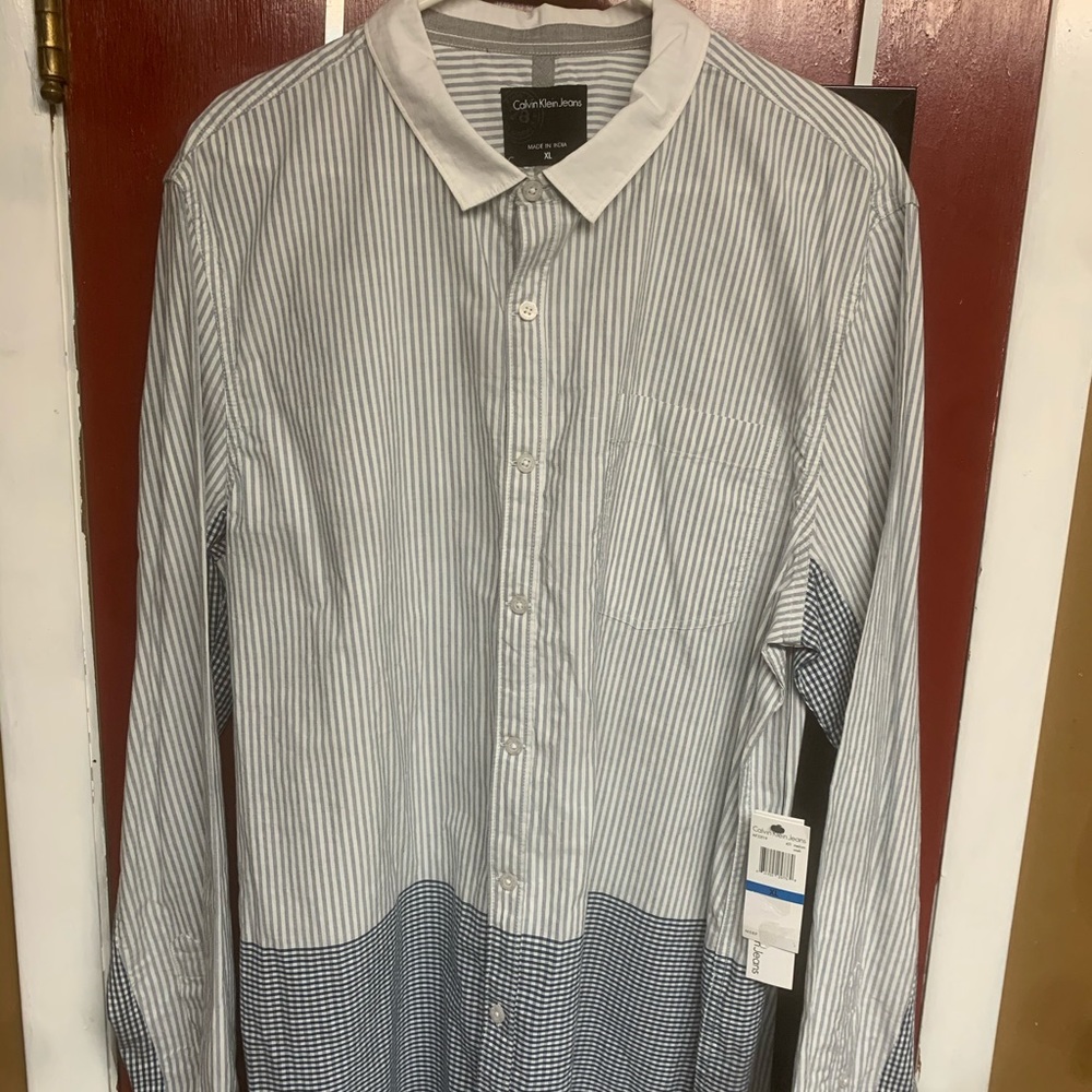 NWT Calvin Klein Jeans Two Tone Button Down (XL)